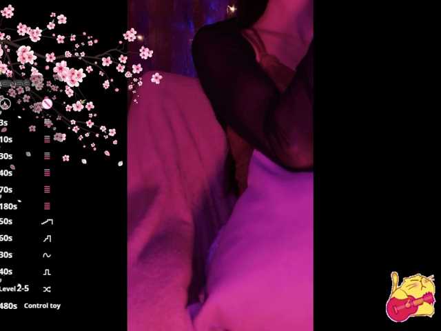 Karo1ina1 live cam on BongaCams