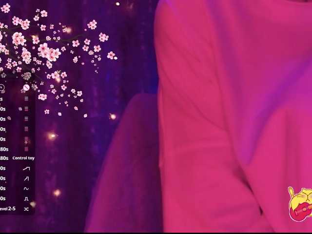 Karo1ina1 live cam on BongaCams