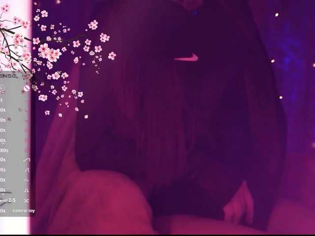 Karo1ina1 live cam on BongaCams