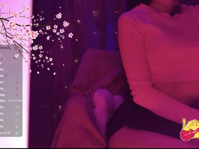 Karo1ina1 live cam on BongaCams