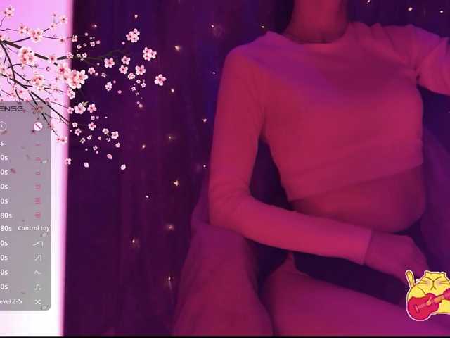 Karo1ina1 live cam on BongaCams