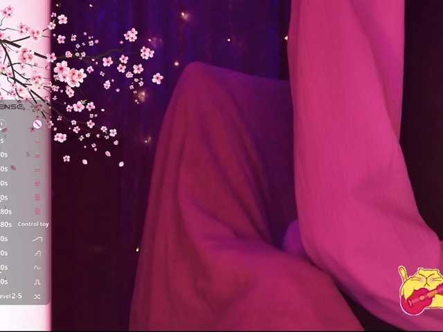 Karo1ina1 live cam on BongaCams
