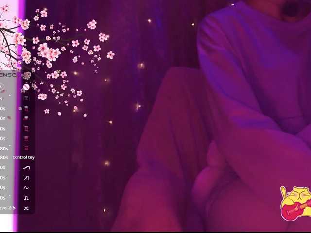 Karo1ina1 live cam on BongaCams