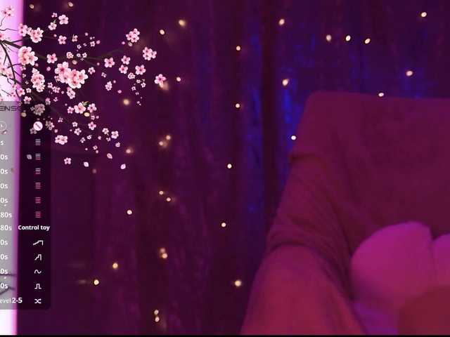 Karo1ina1 live cam on BongaCams