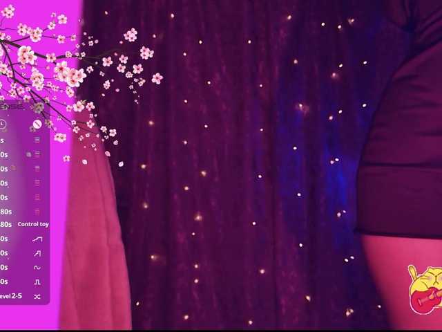 Karo1ina1 live cam on BongaCams