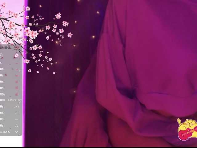 Karo1ina1 live cam on BongaCams