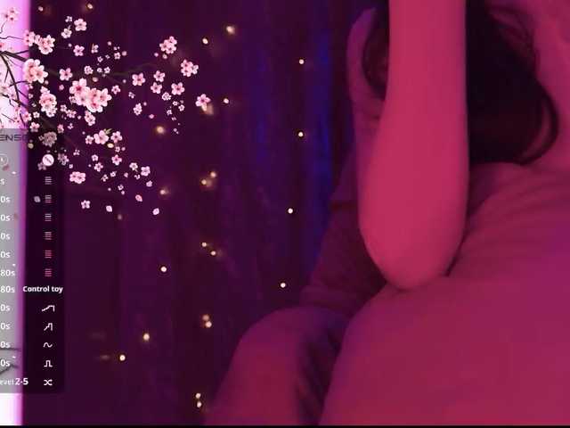 Karo1ina1 live cam on BongaCams