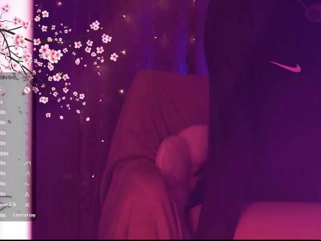 Karo1ina1 live cam on BongaCams