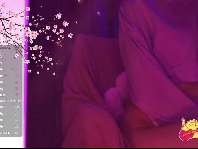 Karo1ina1 live cam on BongaCams