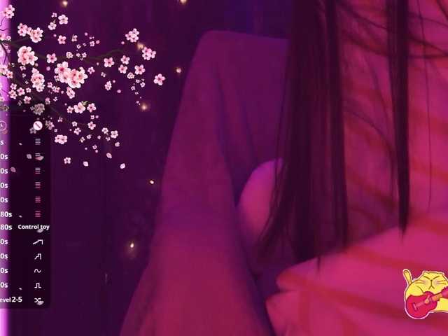 Karo1ina1 live cam on BongaCams