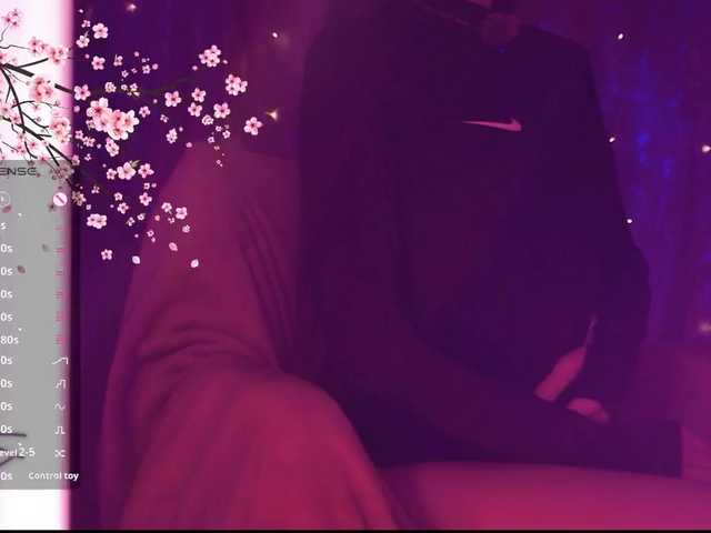 Karo1ina1 live cam on BongaCams