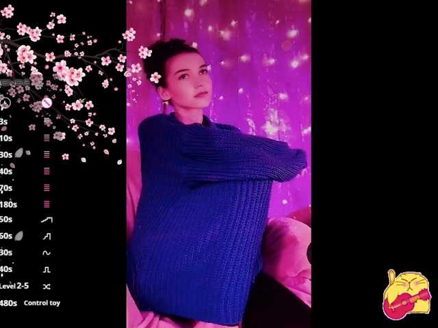 Karo1ina1 live cam on BongaCams