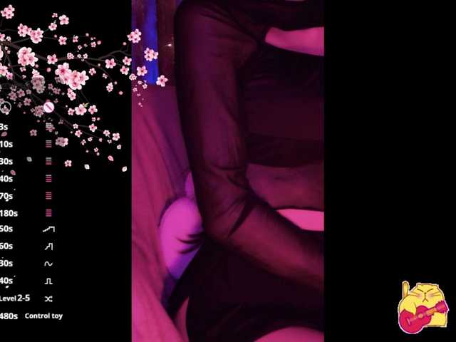 Karo1ina1 live cam on BongaCams