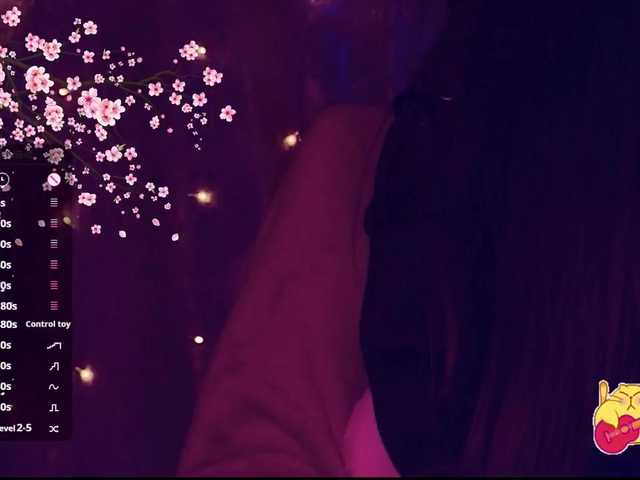 Karo1ina1 live cam on BongaCams