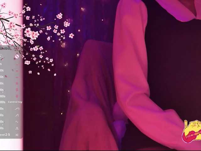 Karo1ina1 live cam on BongaCams