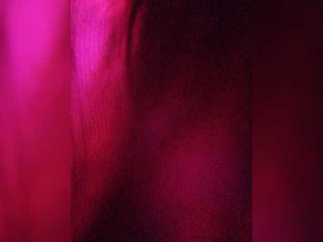 Karo1ina1 live cam on BongaCams