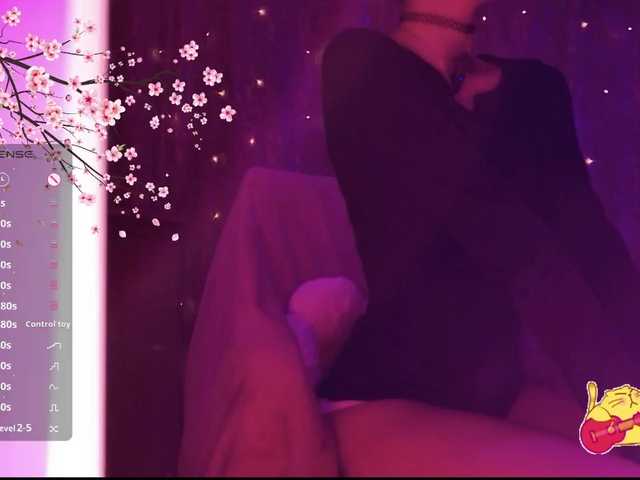 Karo1ina1 live cam on BongaCams
