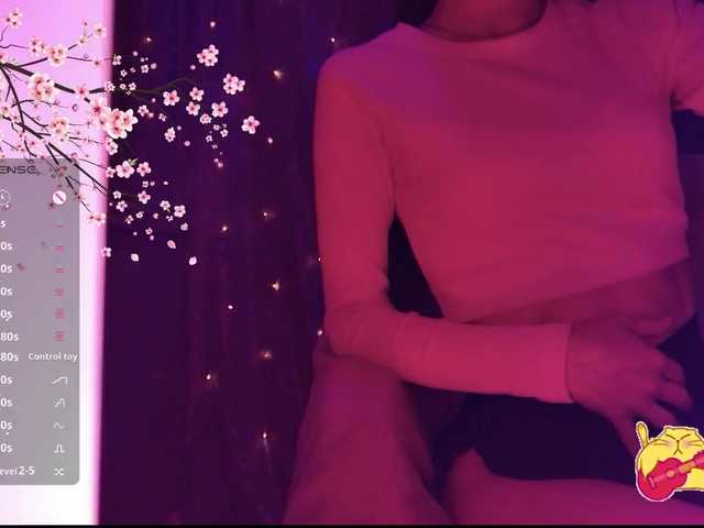 Karo1ina1 live cam on BongaCams