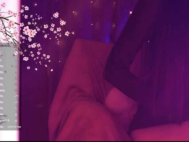 Karo1ina1 live cam on BongaCams