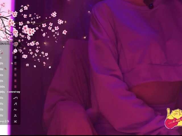 Karo1ina1 live cam on BongaCams