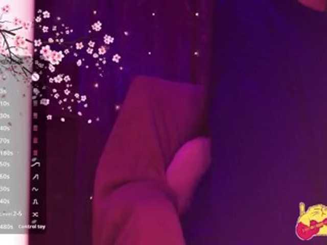 Karo1ina1 live cam on BongaCams