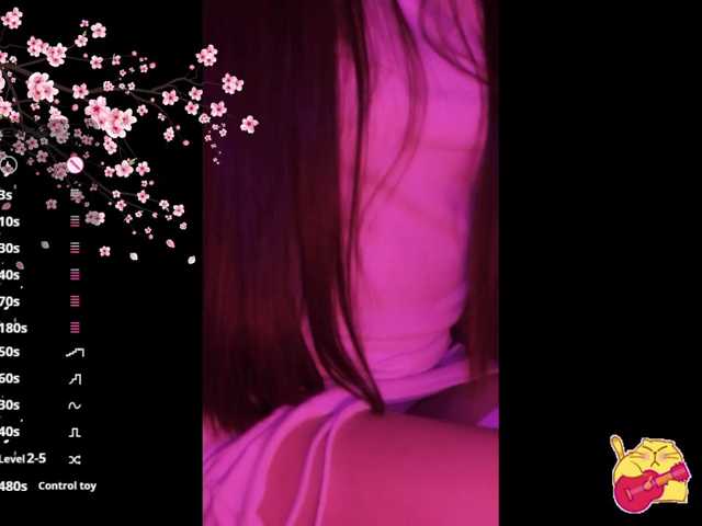 Karo1ina1 live cam on BongaCams