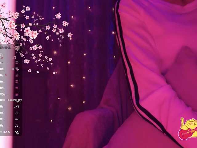 Karo1ina1 live cam on BongaCams