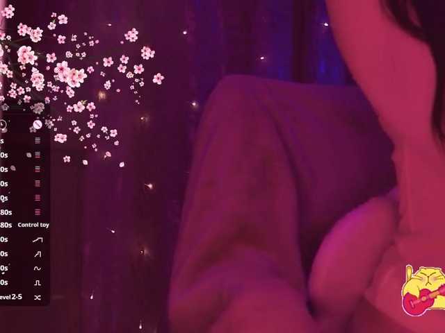 Karo1ina1 live cam on BongaCams
