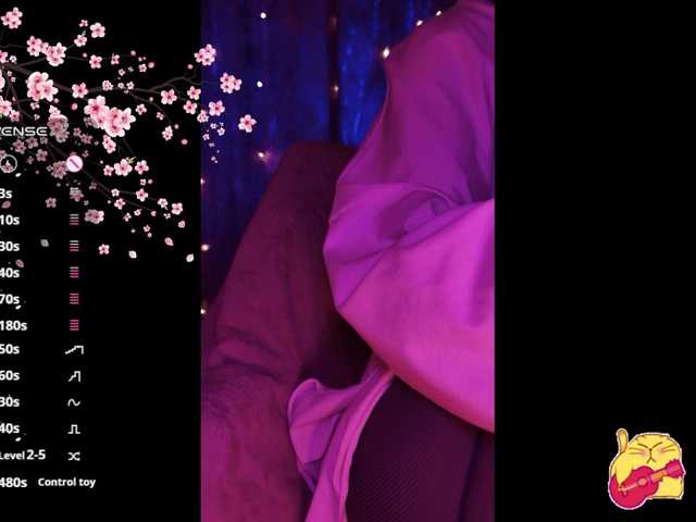 Karo1ina1 live cam on BongaCams