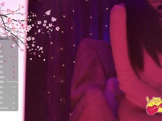 Karo1ina1 live cam on BongaCams