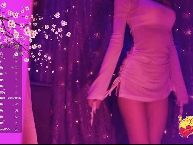 Karo1ina1 live cam on BongaCams