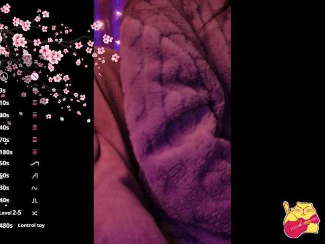 Karo1ina1 live cam on BongaCams
