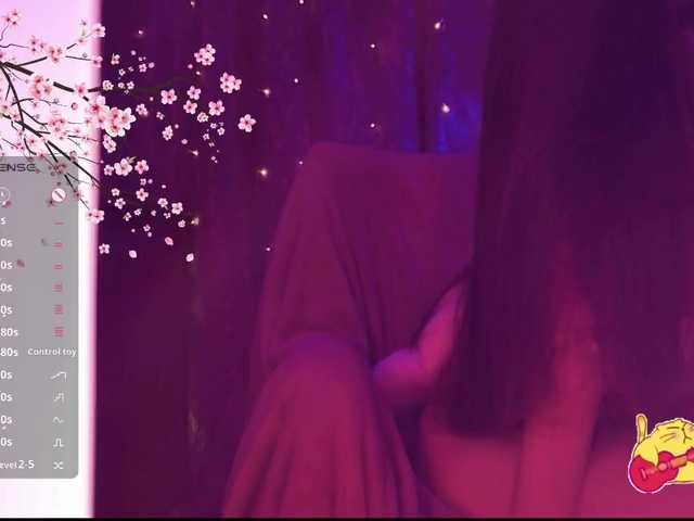 Karo1ina1 live cam on BongaCams