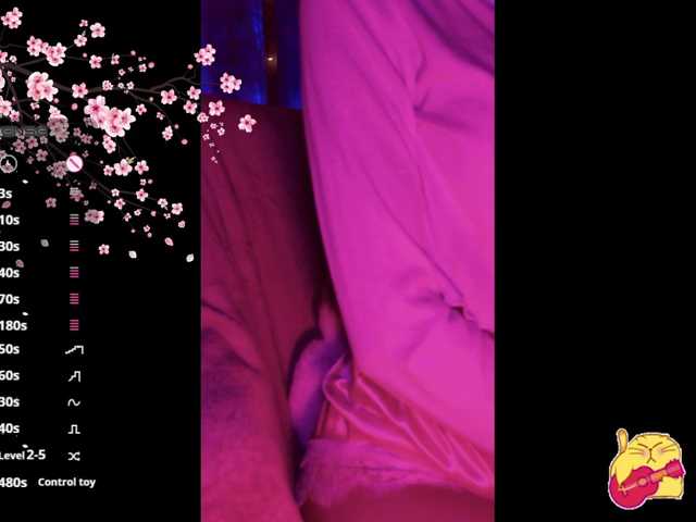 Karo1ina1, en directo ahora en BongaCams