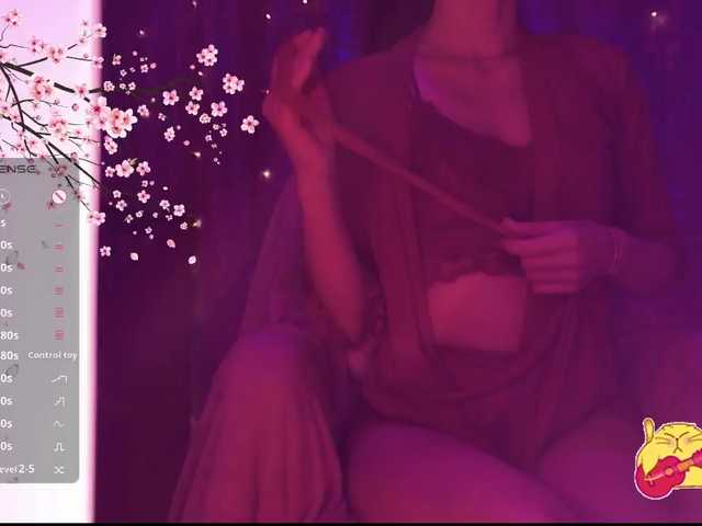 Karo1ina1 live cam on BongaCams