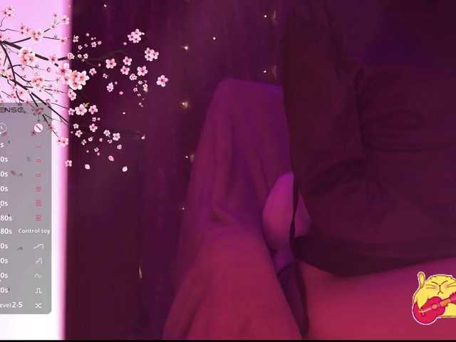 Karo1ina1 live cam on BongaCams