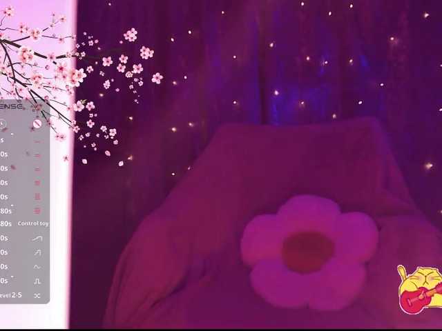 Karo1ina1 live cam on BongaCams