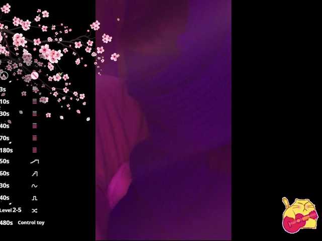 Karo1ina1 live cam on BongaCams
