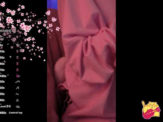 Karo1ina1 live cam on BongaCams