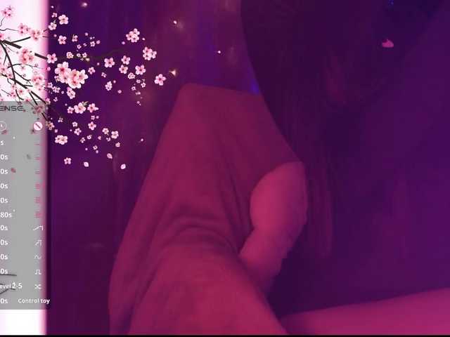 Karo1ina1 live cam on BongaCams