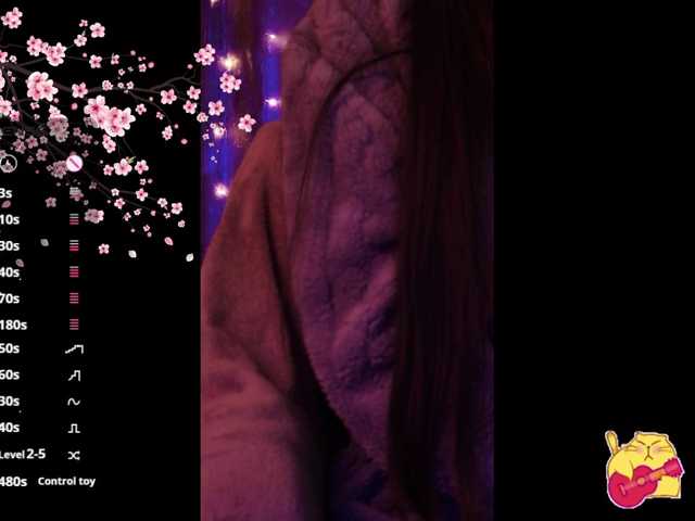 Karo1ina1 live cam on BongaCams