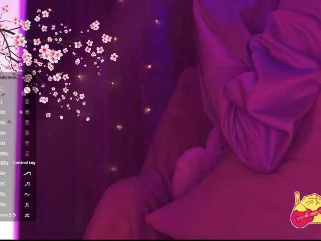 Karo1ina1 live cam on BongaCams