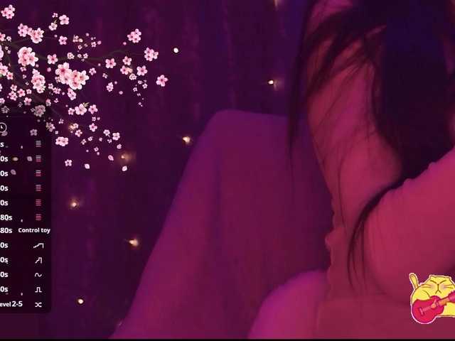 Karo1ina1 live cam on BongaCams