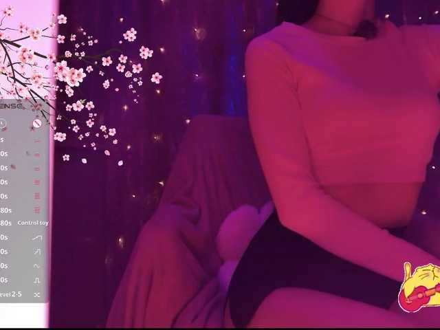 Karo1ina1 live cam on BongaCams