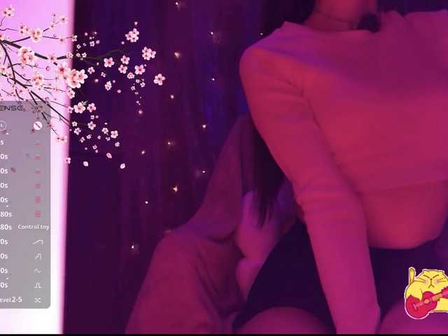 Karo1ina1 live cam on BongaCams