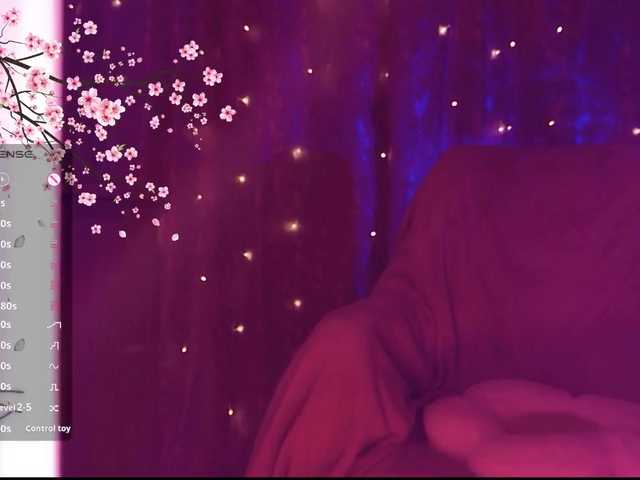 Karo1ina1 live cam on BongaCams