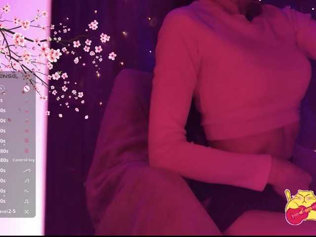 Karo1ina1 live cam on BongaCams