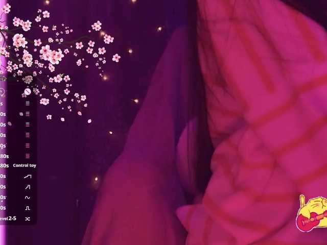 Karo1ina1 live cam on BongaCams