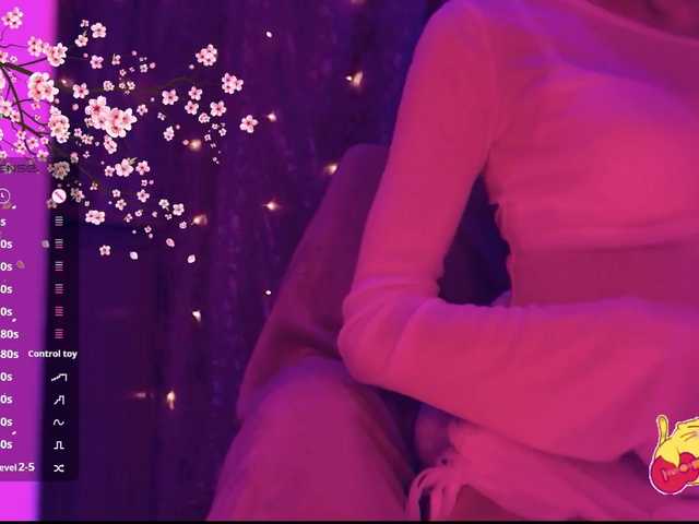 Karo1ina1 live cam on BongaCams
