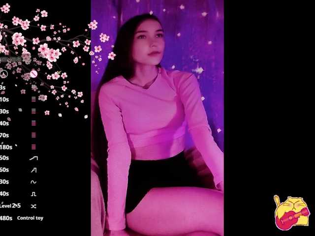 Karo1ina1, en vivo ahora en BongaCams